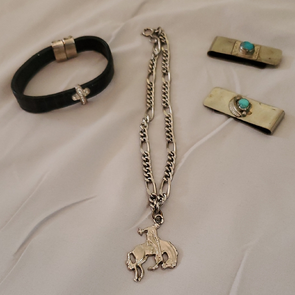 Silver Horse Pendant Necklace and Accessories